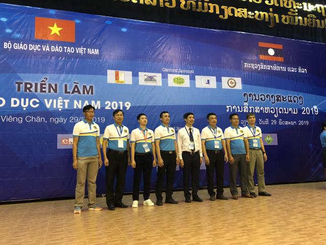 Trường Đại học GTVT tham gia triển lãm giáo dục Việt Nam tại Lào